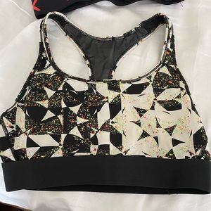 VS Sports Bra